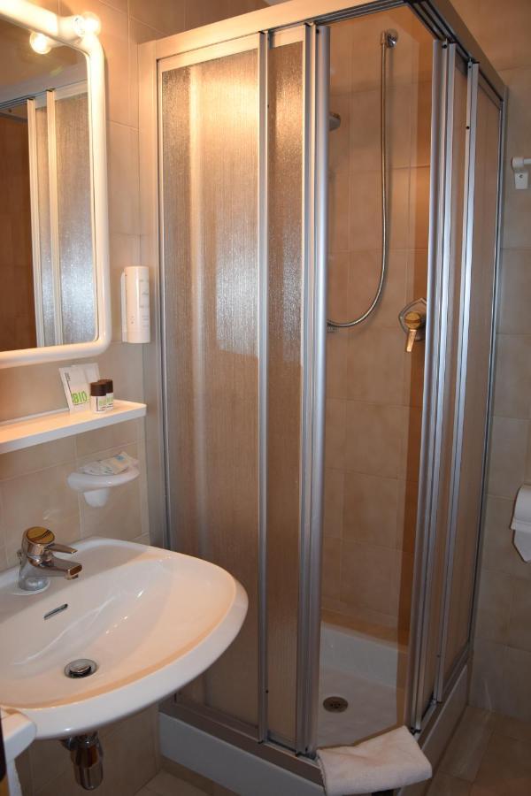 Hotel Ferrari Pinzolo Luaran gambar