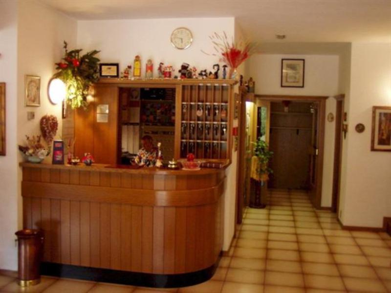 Hotel Ferrari Pinzolo Luaran gambar