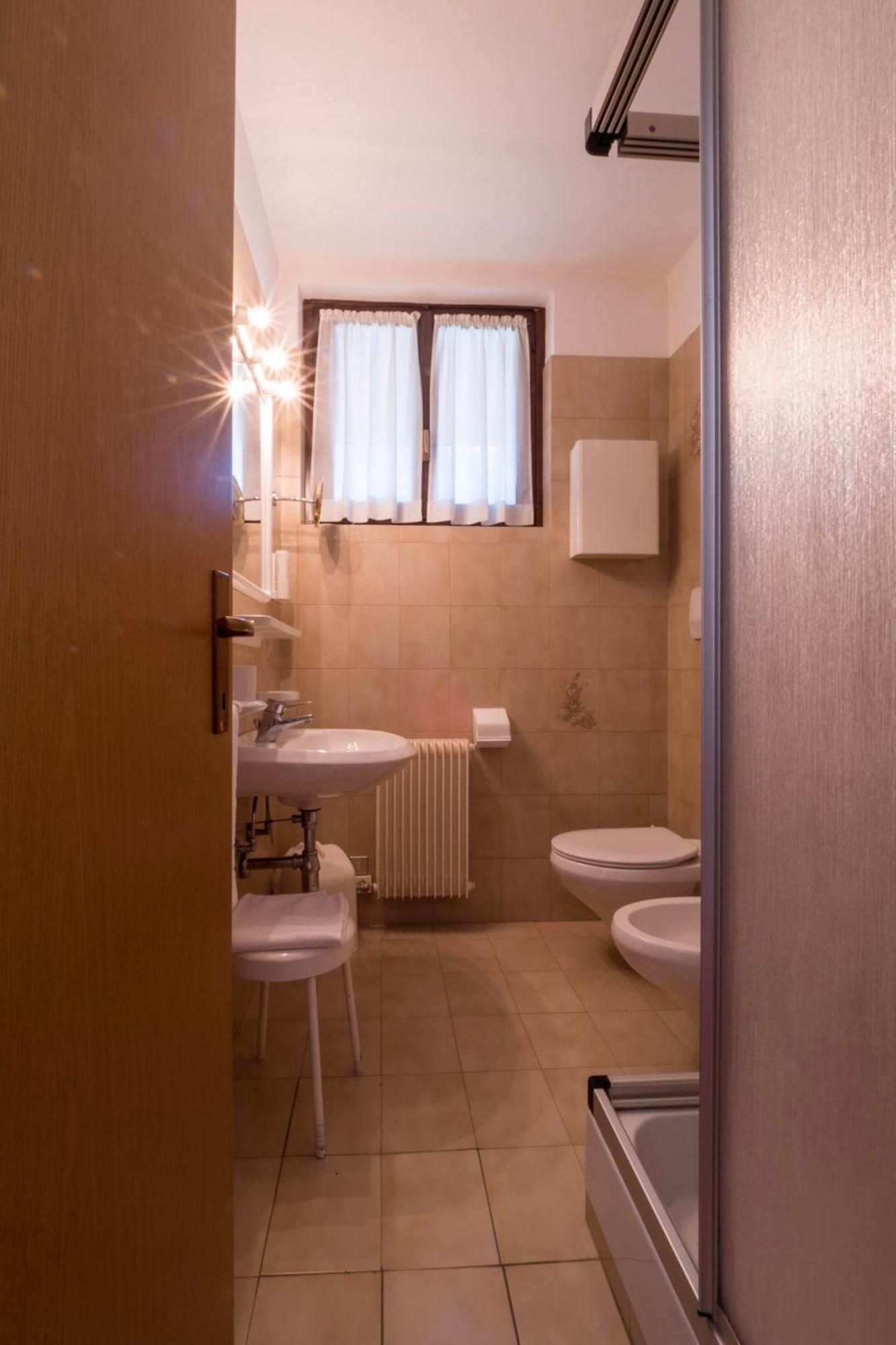 Hotel Ferrari Pinzolo Luaran gambar